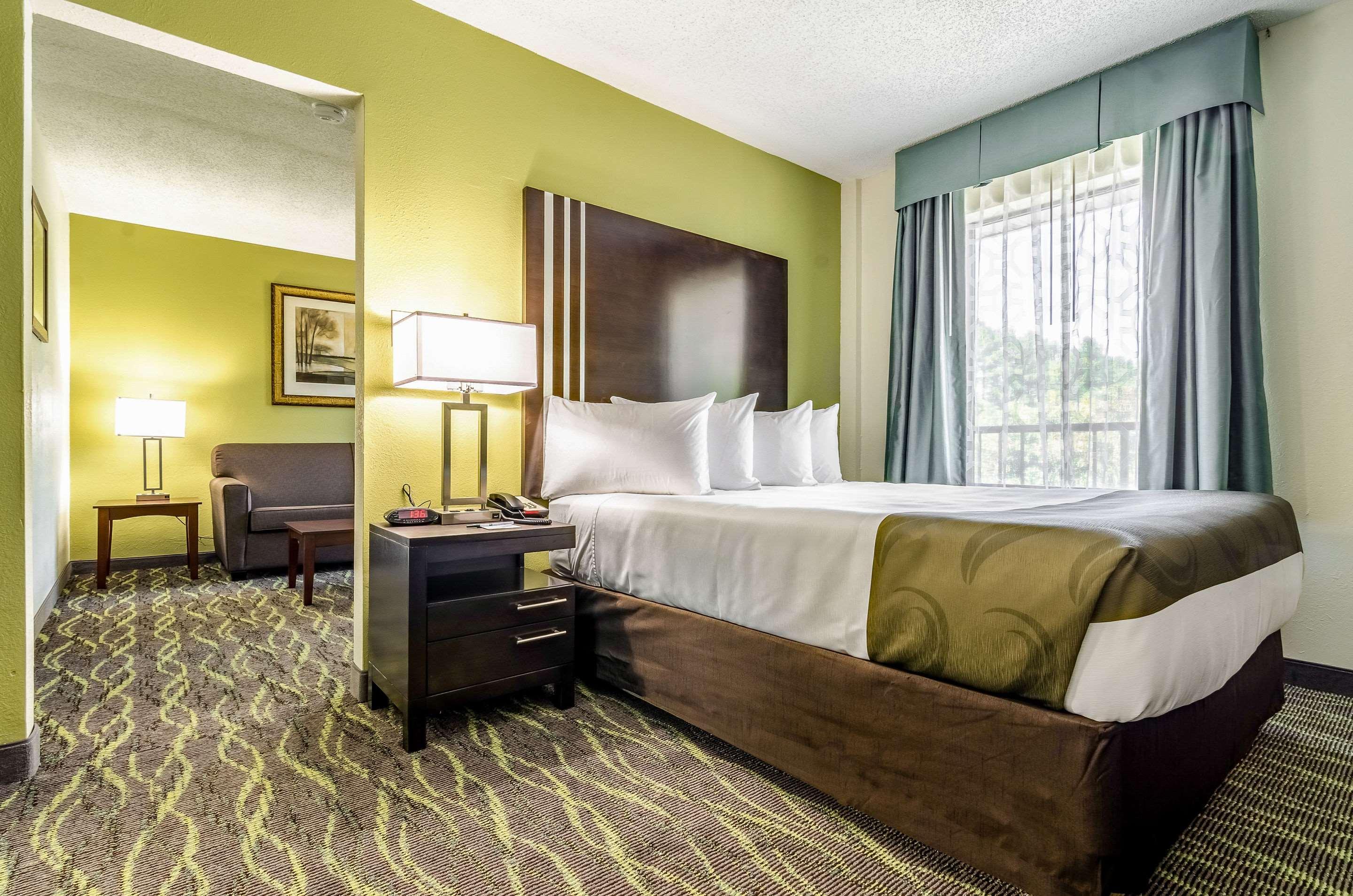 Quality Inn & Suites Creedmor - Butner Creedmoor Bagian luar foto